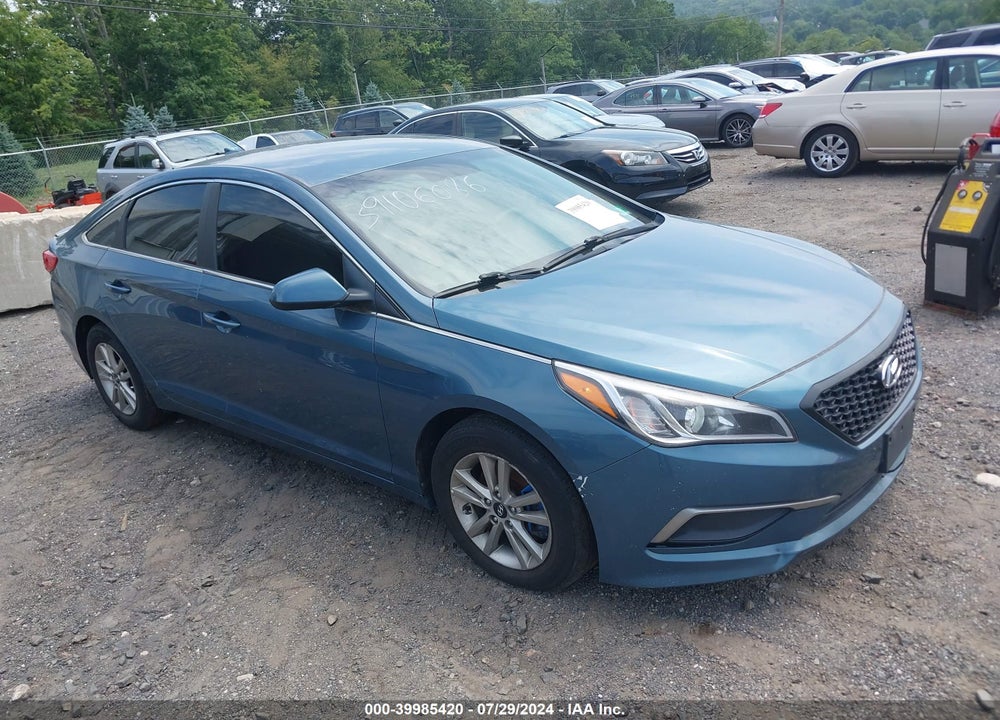 2017 HYUNDAI SONATA VIN: 5NPE24AFXHH493128