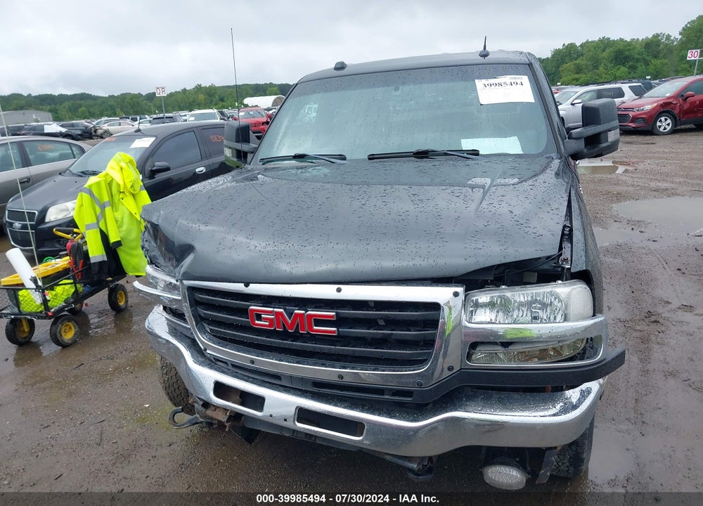2005 GMC SIERRA 2500HD SLT VIN: 1GTHK23245F922684