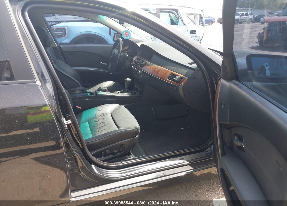 2007 BMW 550I VIN: WBANB53577CP08580