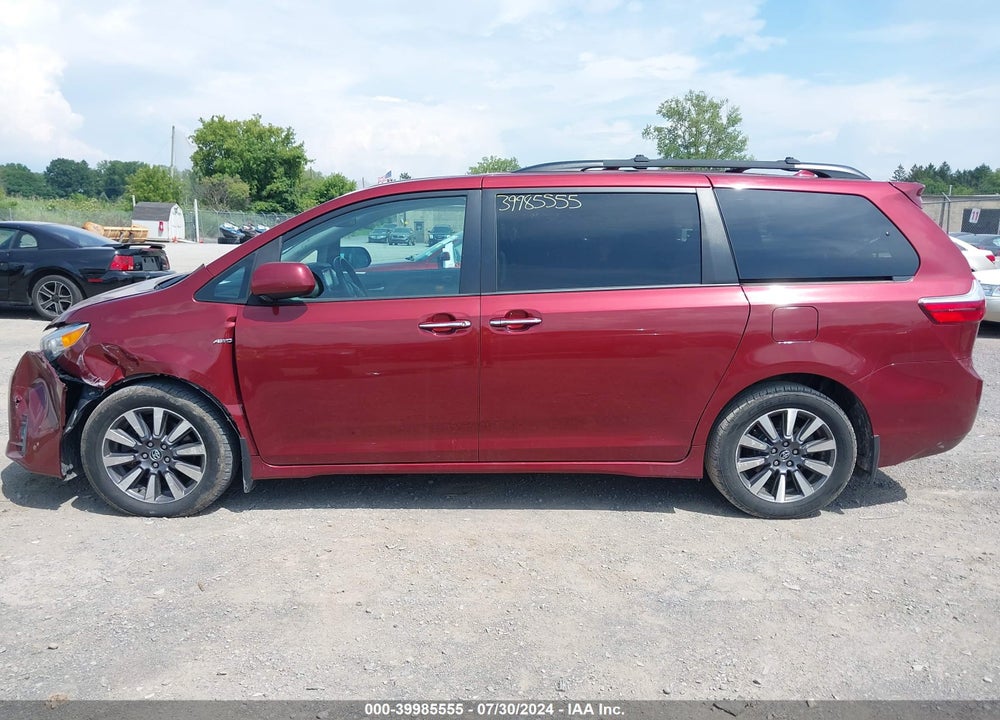 2018 TOYOTA SIENNA XLE 7 PASSENGER VIN: 5TDDZ3DC7JS196515