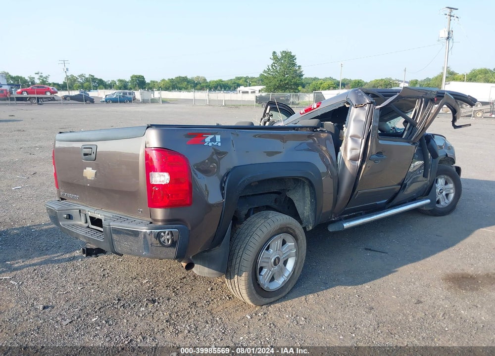 2008 CHEVROLET SILVERADO 1500 LT1 VIN: 2GCEK13J681247789