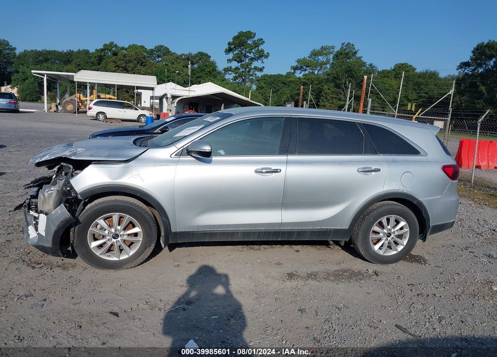 2019 KIA SORENTO 2.4L LX VIN: 5XYPG4A3XKG569025
