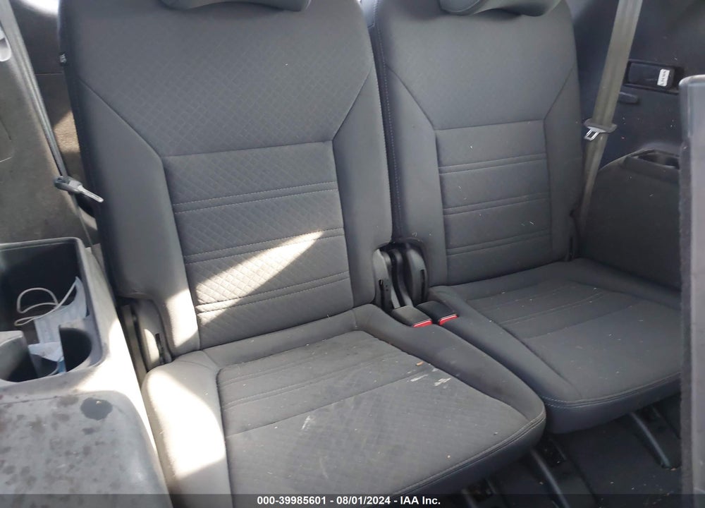 2019 KIA SORENTO 2.4L LX VIN: 5XYPG4A3XKG569025