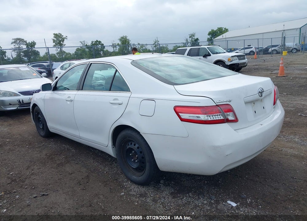 2011 TOYOTA CAMRY LE VIN: 4T1BF3EK2BU662124