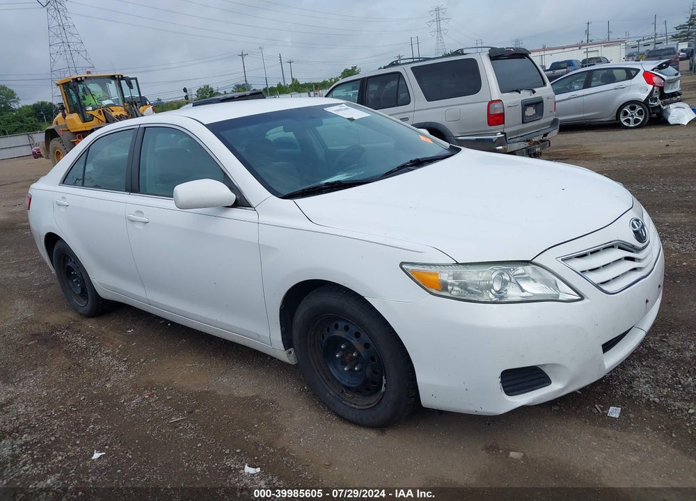 2011 TOYOTA CAMRY LE VIN: 4T1BF3EK2BU662124