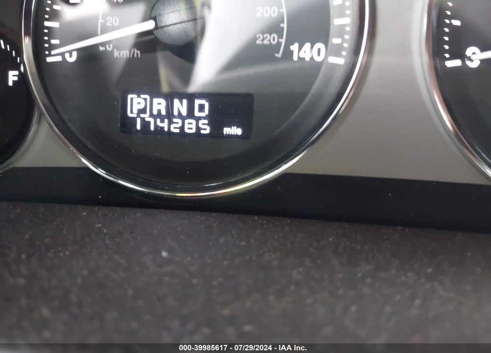 2008 JEEP COMMANDER LIMITED VIN: 1J8HG58258C155423