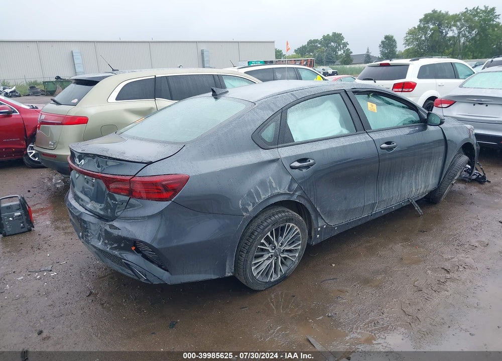 2022 KIA FORTE GT LINE VIN: 3KPF54ADXNE428158