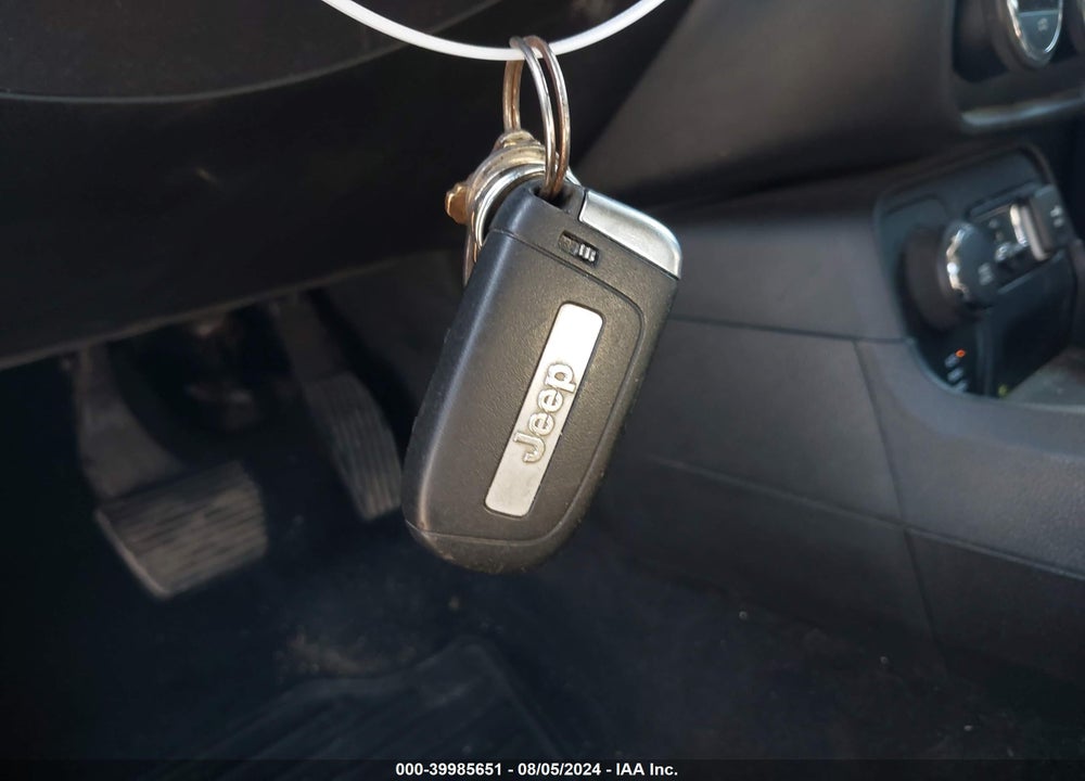 2016 JEEP RENEGADE LIMITED VIN: ZACCJBDT4GPC58763