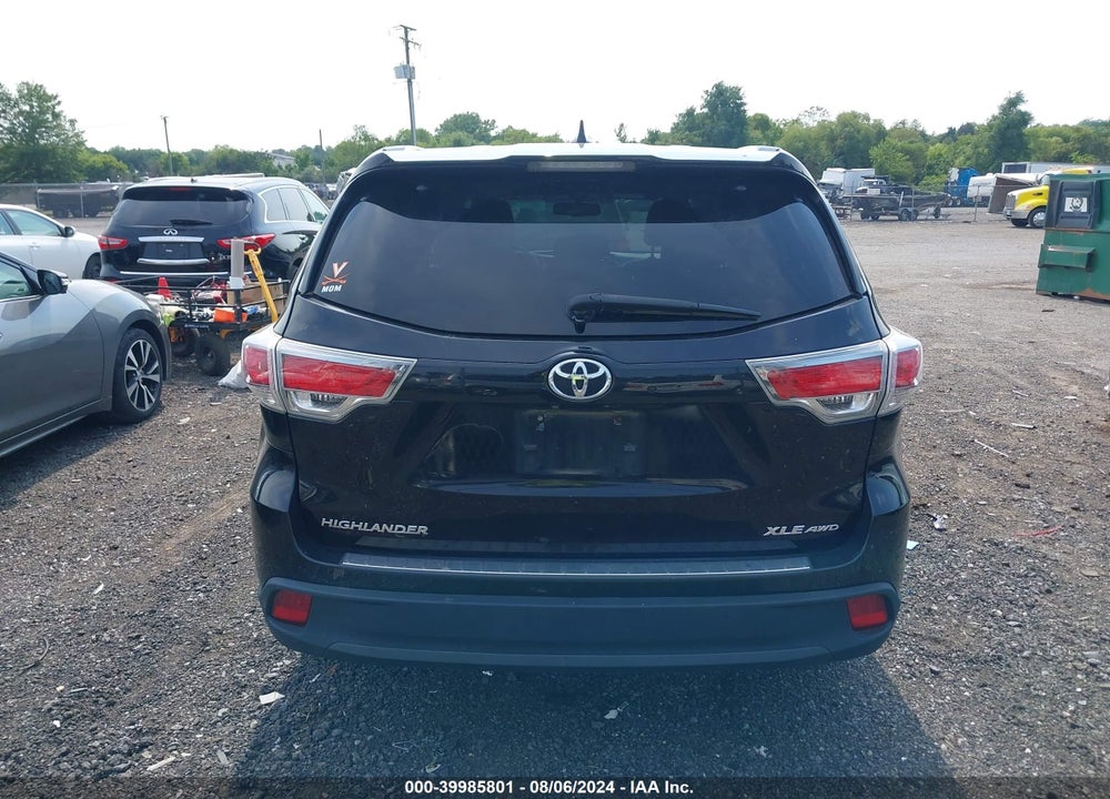 2014 TOYOTA HIGHLANDER XLE V6 VIN: 5TDJKRFH8ES056739