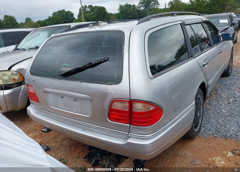 1999 MERCEDES-BENZ E 320 AWD VIN: WDBJH82F5XX021861
