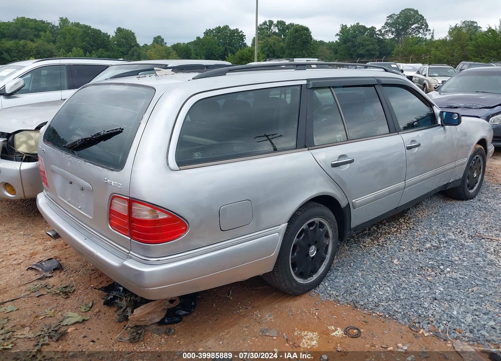 1999 MERCEDES-BENZ E 320 AWD VIN: WDBJH82F5XX021861