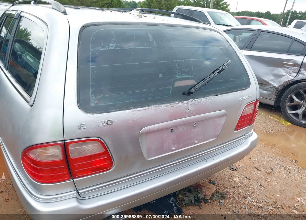 1999 MERCEDES-BENZ E 320 AWD VIN: WDBJH82F5XX021861
