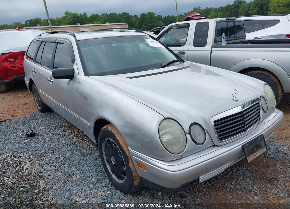 1999 MERCEDES-BENZ E 320 AWD VIN: WDBJH82F5XX021861