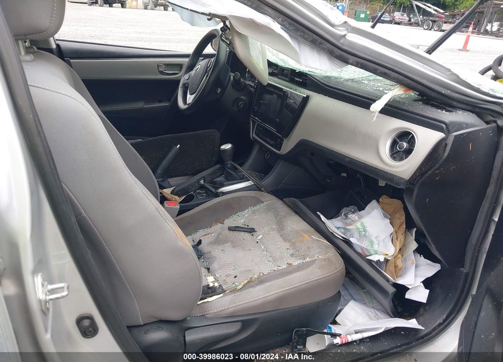 2017 TOYOTA COROLLA LE VIN: 2T1BURHE4HC921043
