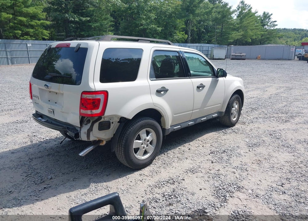 2011 FORD ESCAPE VIN: 1FMCU0D76BKB43160
