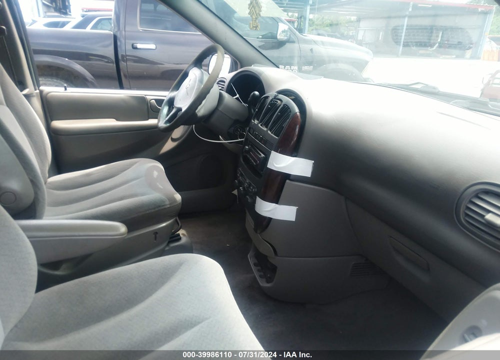 2003 CHRYSLER TOWN & COUNTRY LX VIN: 2C4GP44373R106672