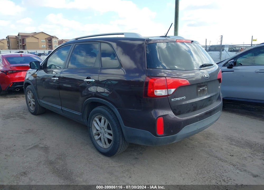 2014 KIA SORENTO LX VIN: 5XYKT4A62EG542986