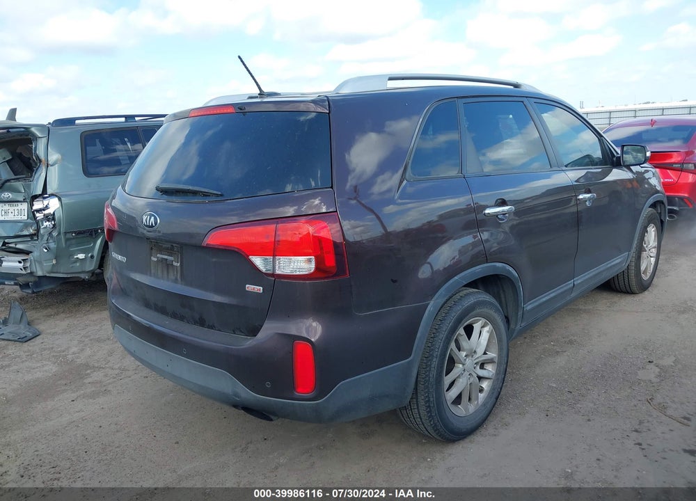 2014 KIA SORENTO LX VIN: 5XYKT4A62EG542986