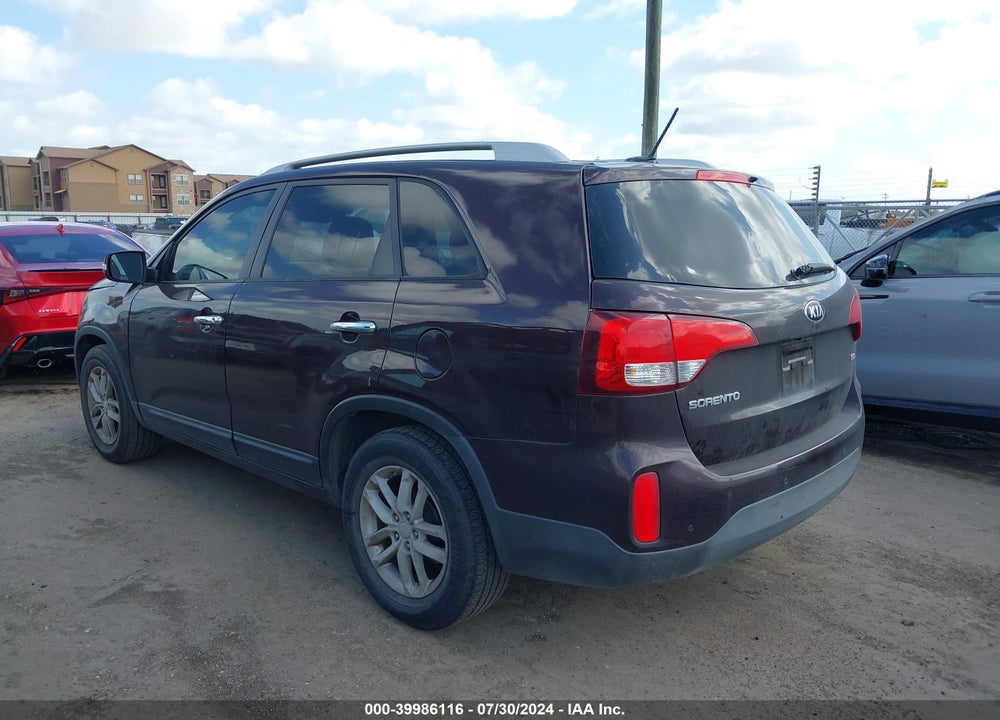 2014 KIA SORENTO LX VIN: 5XYKT4A62EG542986