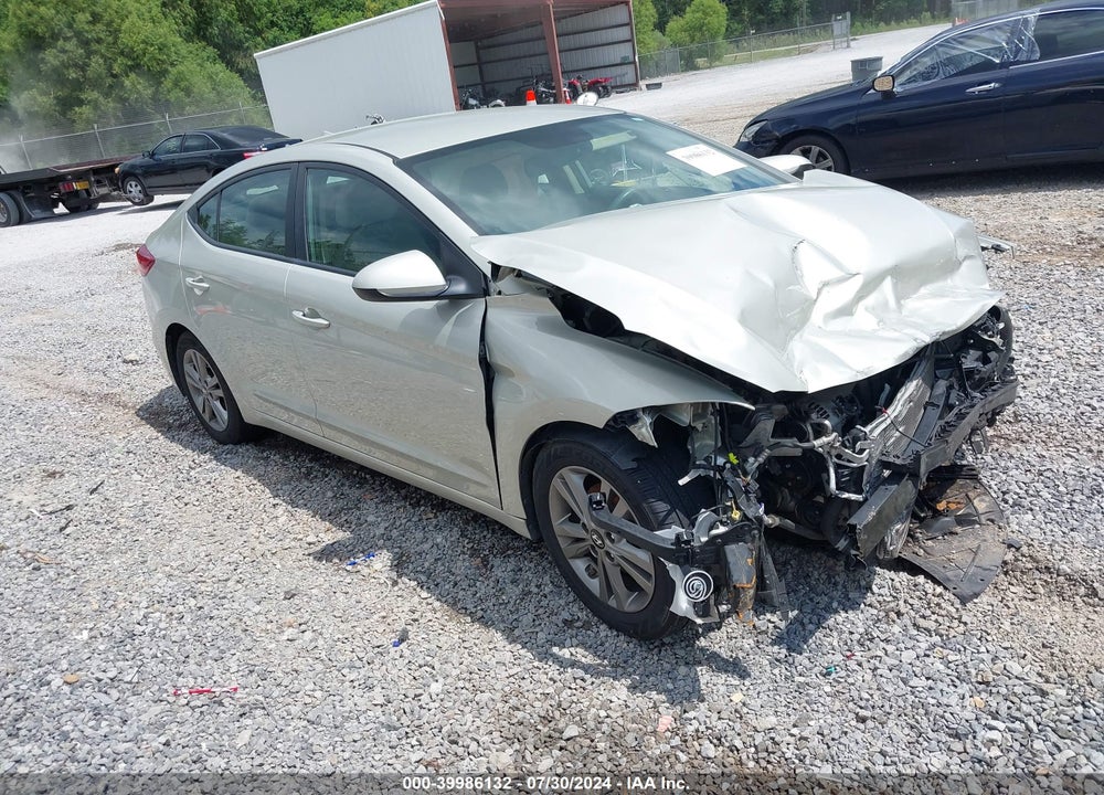 2018 HYUNDAI ELANTRA SEL VIN: 5NPD84LF4JH359504