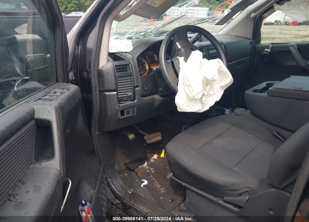 2011 NISSAN TITAN SV VIN: 1N6BA0EK2BN302781