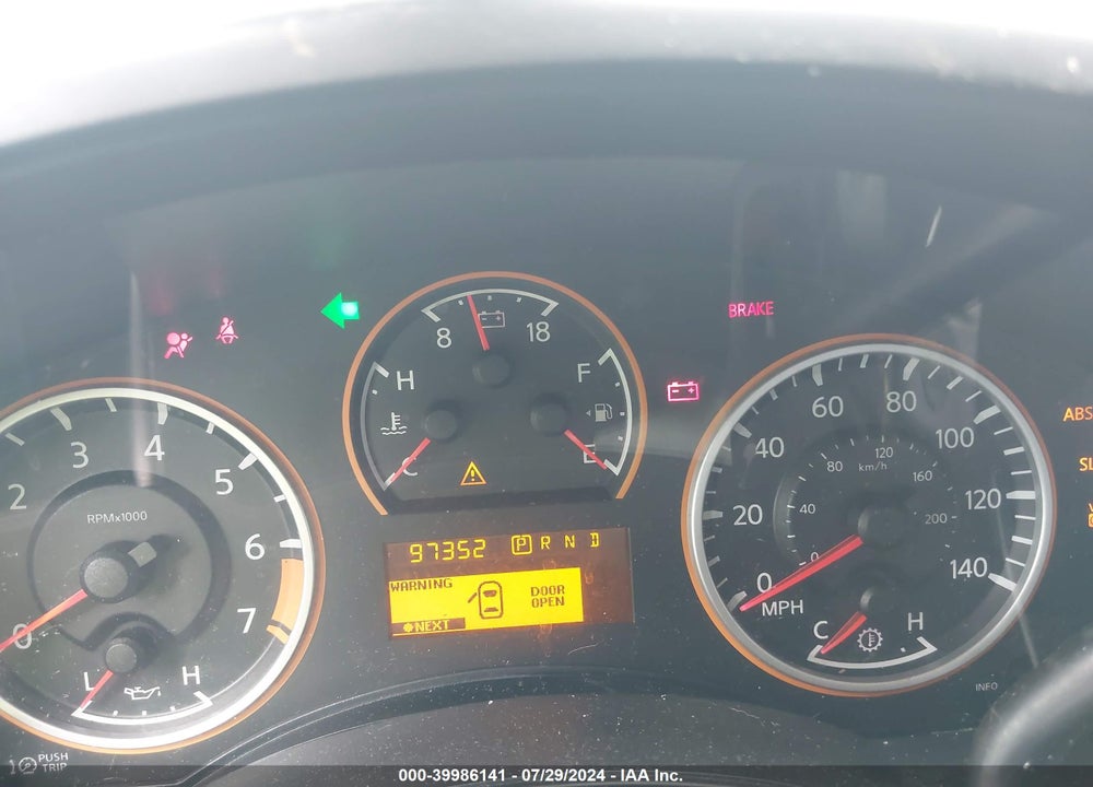 2011 NISSAN TITAN SV VIN: 1N6BA0EK2BN302781