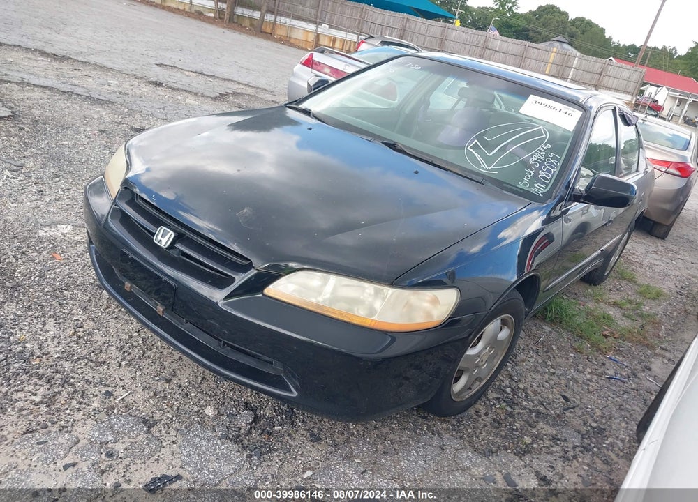 2000 HONDA ACCORD 3.0 EX VIN: 1HGCG1652YA085089