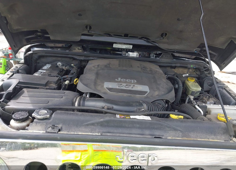 2013 JEEP WRANGLER UNLIMITED SAHARA VIN: 1C4HJWEG5DL641190
