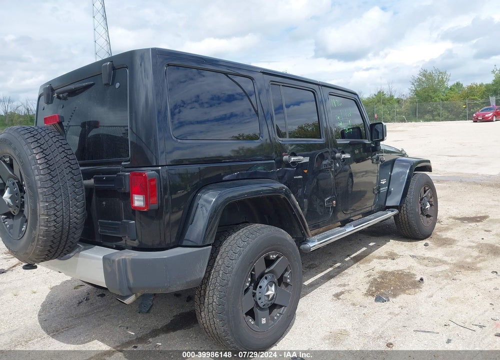 2013 JEEP WRANGLER UNLIMITED SAHARA VIN: 1C4HJWEG5DL641190