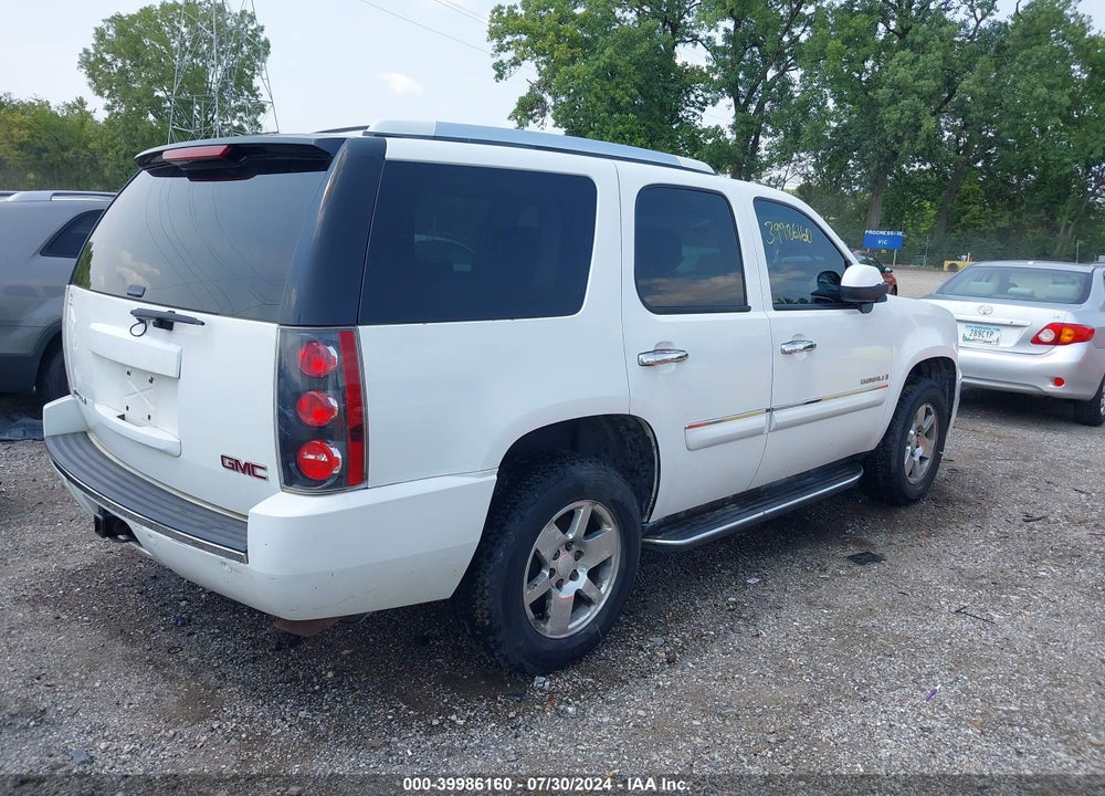 2007 GMC YUKON DENALI VIN: 1GKFK63807J311400