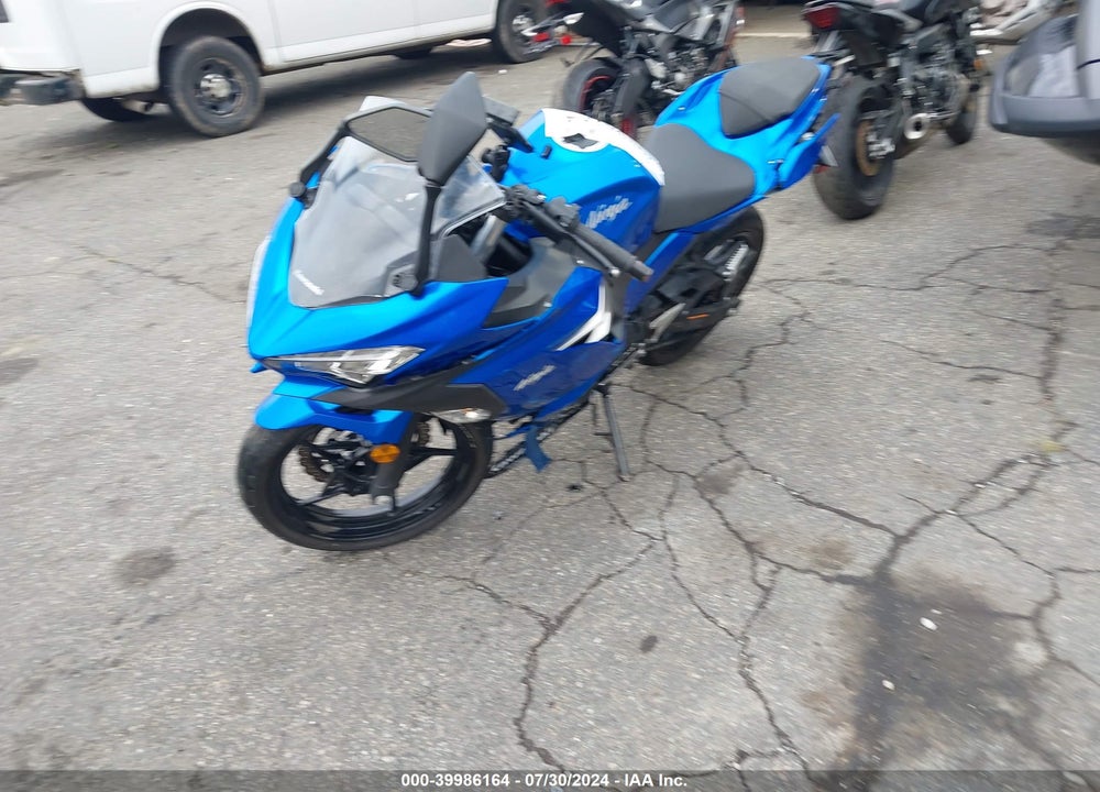 2018 KAWASAKI EX400 VIN: JKAEXKH12JDA12104