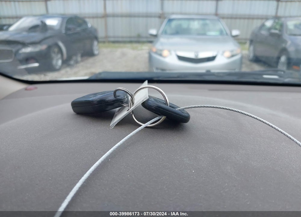 2006 TOYOTA COROLLA LE VIN: 1NXBR32E56Z690396