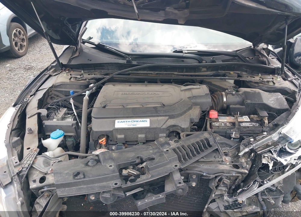 2016 HONDA ACCORD EX-L V-6 VIN: 1HGCR3F84GA001093