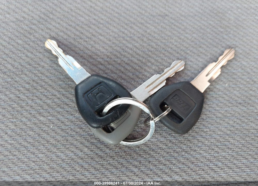 1999 HONDA ACCORD LX VIN: 1HGCG564XXA132849