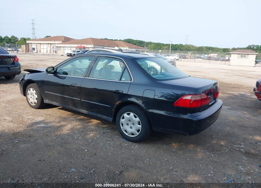 1999 HONDA ACCORD LX VIN: 1HGCG564XXA132849