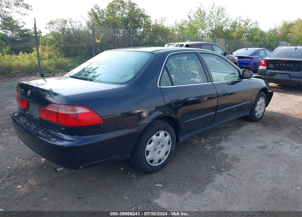 1999 HONDA ACCORD LX VIN: 1HGCG564XXA132849