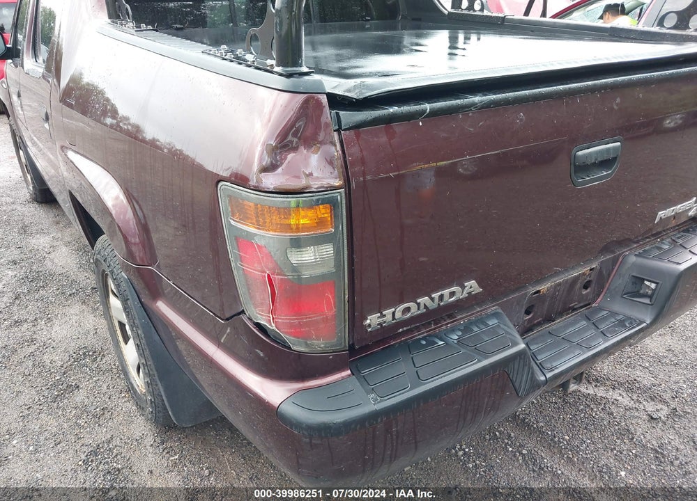2010 HONDA RIDGELINE RT VIN: 5FPYK1F26AB012353