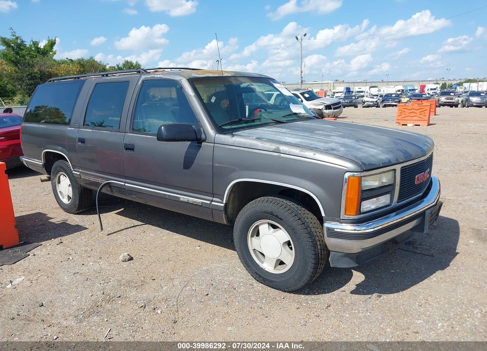 1992 GMC SUBURBAN K1500 VIN: 1GKFK16K8NJ700860