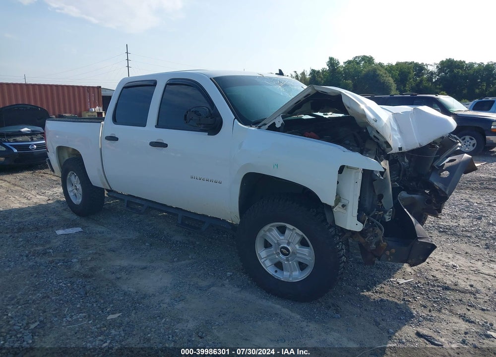 2011 CHEVROLET SILVERADO 1500 LT VIN: 3GCPKSE37BG215235