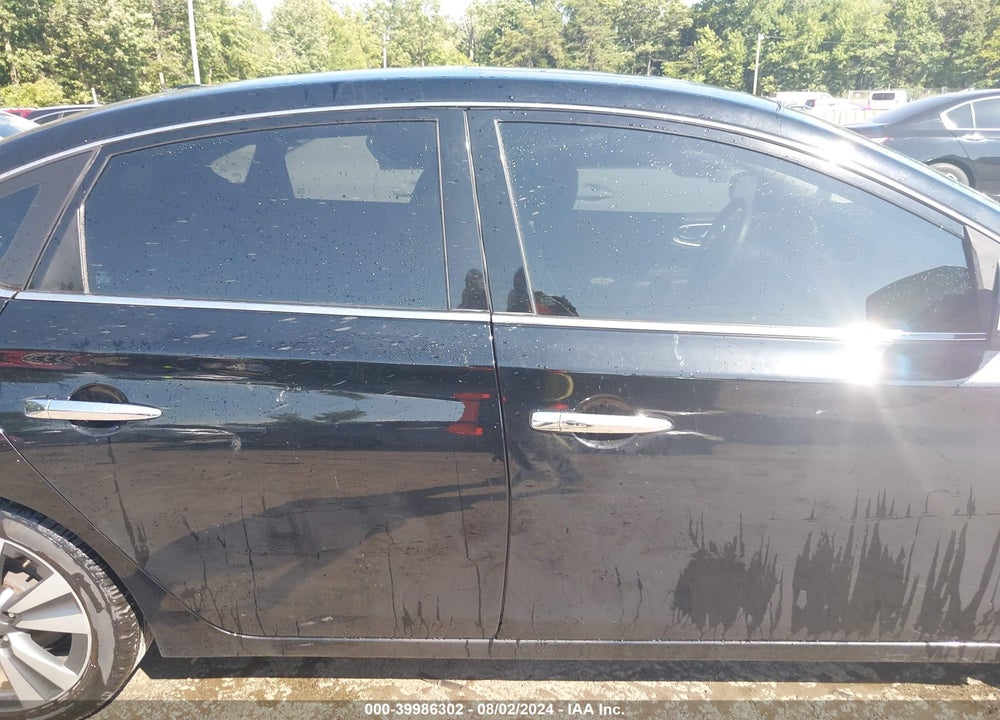 2017 NISSAN SENTRA SL VIN: 3N1AB7AP3HY377798