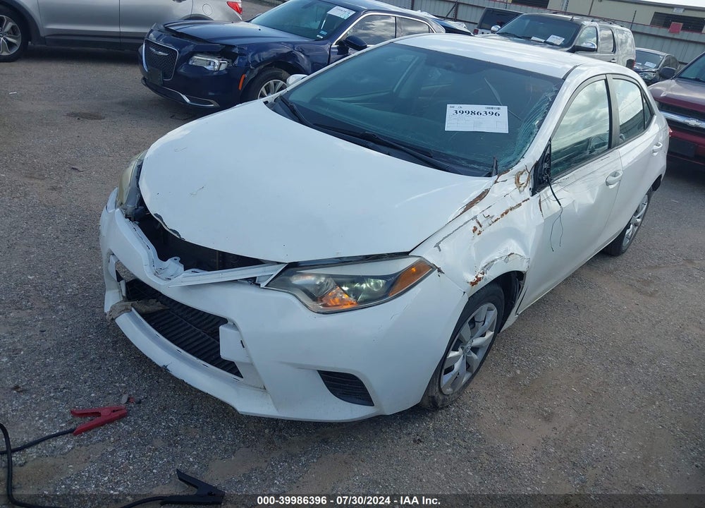 2015 TOYOTA COROLLA LE VIN: 5YFBURHE7FP305186
