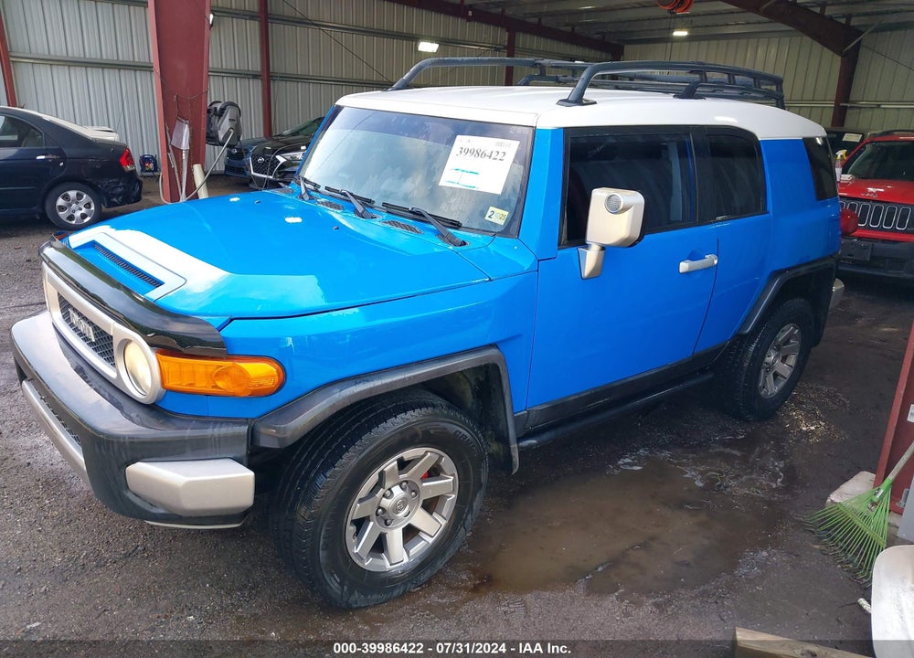 2007 TOYOTA FJ CRUISER VIN: JTEBU11F770037686