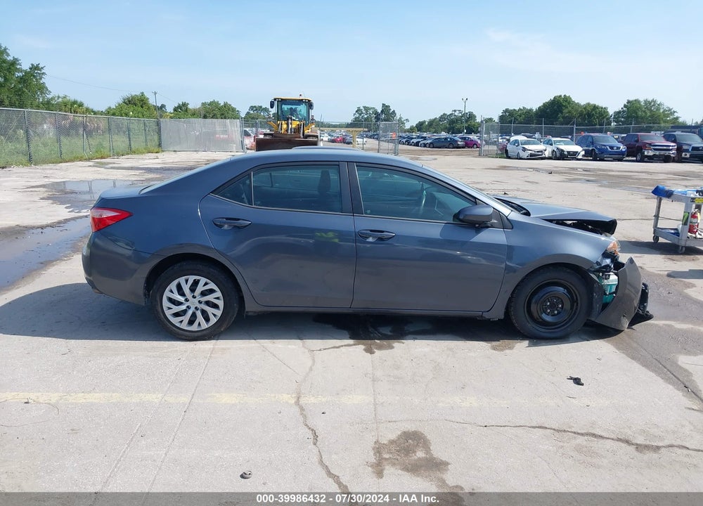 2017 TOYOTA COROLLA LE VIN: 5YFBURHE6HP655153