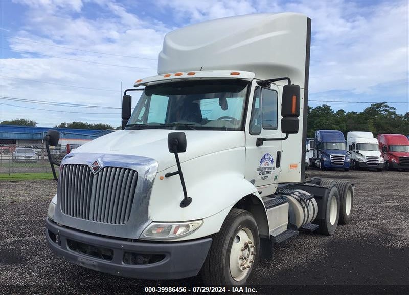 2016 INTERNATIONAL 8600 8600 VIN: 3HSHXSNR7GN001415