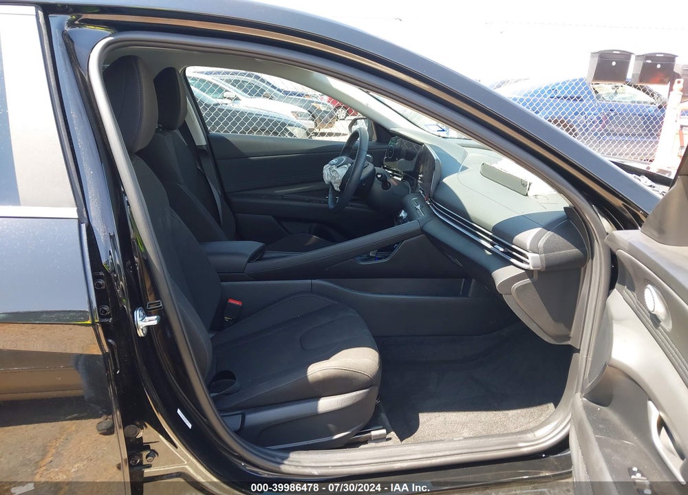 2024 HYUNDAI ELANTRA SEL VIN: KMHLS4DG2RU769932