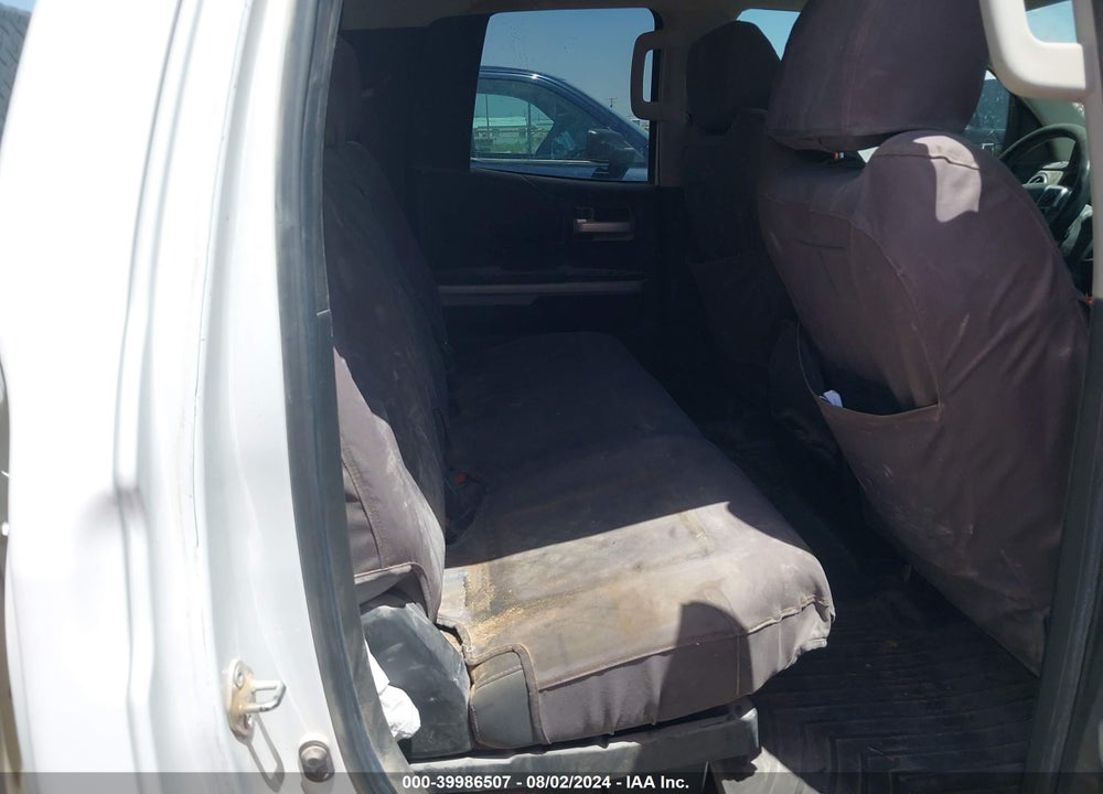 2019 TOYOTA TUNDRA SR5 5.7L V8 VIN: 5TFUW5F15KX859155
