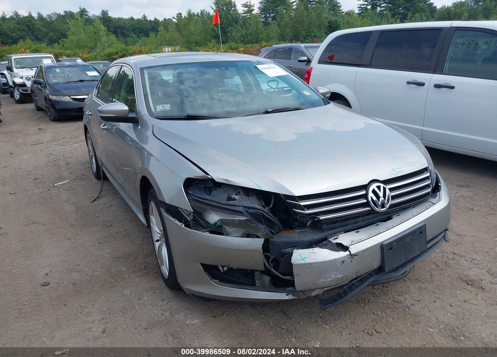 2014 VOLKSWAGEN PASSAT 1.8T SE VIN: 1VWBT7A38EC089529