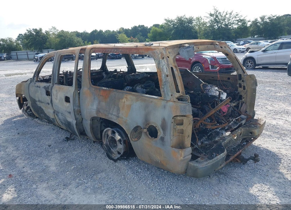 2002 CHEVROLET SUBURBAN 1500 LT VIN: 1GNEC16Z12J206604