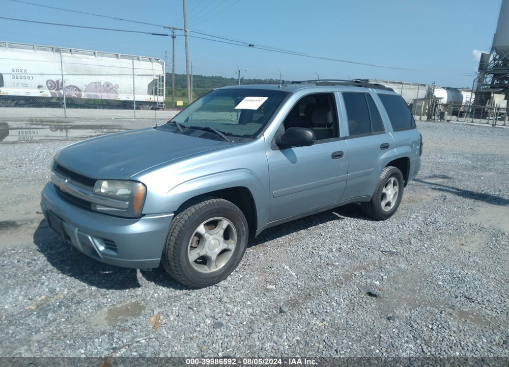 2006 CHEVROLET TRAILBLAZER LS VIN: 1GNDS13S662323567