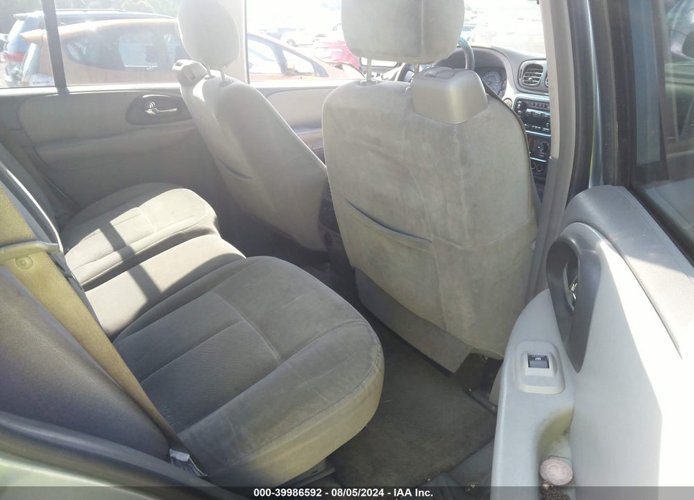 2006 CHEVROLET TRAILBLAZER LS VIN: 1GNDS13S662323567